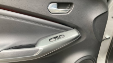 Nissan Juke 1.0 DiG-T N-Connecta 5dr DCT Petrol Hatchback